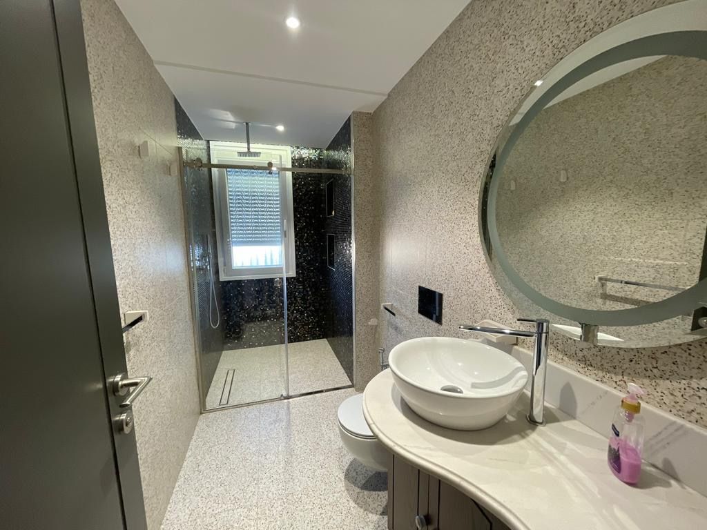 Appartamento 2+1 + 🅿️ in affitto! Giardino Botanico