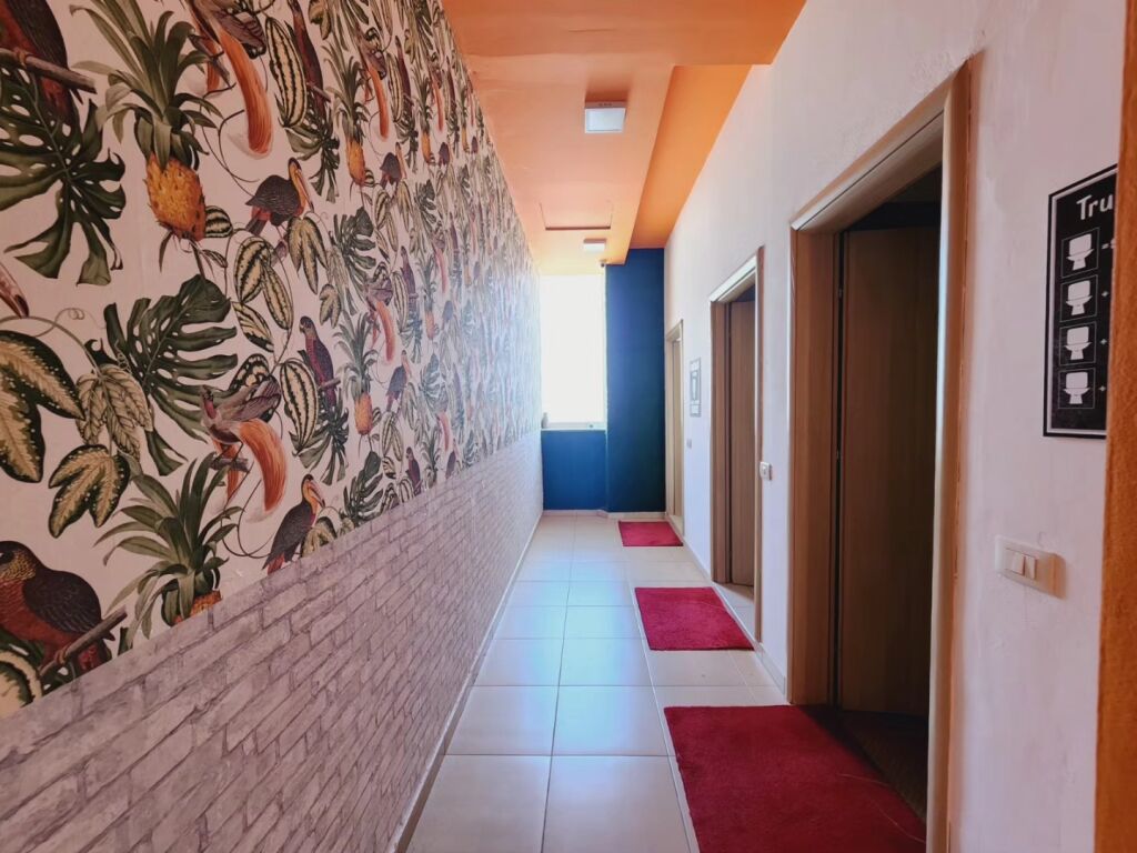 Office 440m for Rent near Delijorgjit