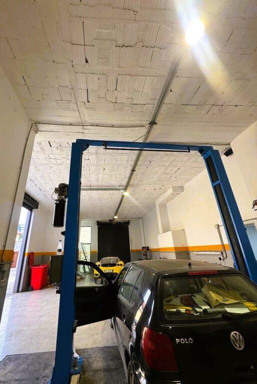 OFFRIAMO IN AFFITTO AMBIENTE AL PIANO TERRA IN VIA SIRI KODRA!