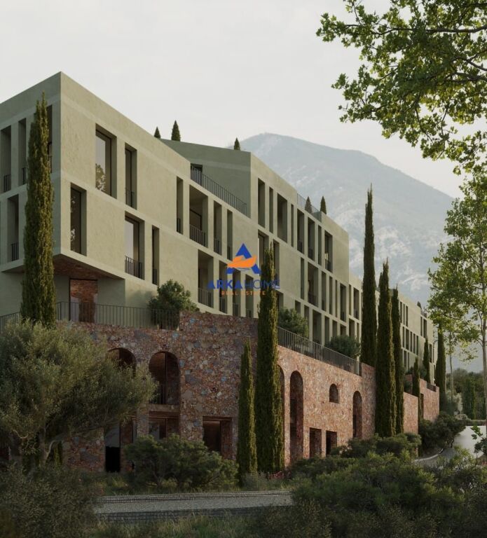 VENDESI APPARTAMENTO 2+1+BALCONE "KODRA E DIELLIT" 214.000 EURO