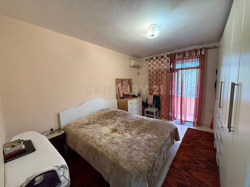 VASIL SHANTO, APARTAMENT 3+1 PËR SHITJE