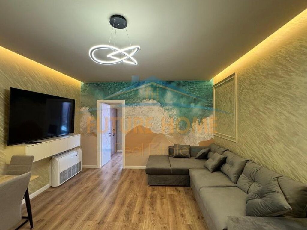 Shitet, Apartament 2+1+2 Poste parkimi, Rose Garden Rezidencë, TEG