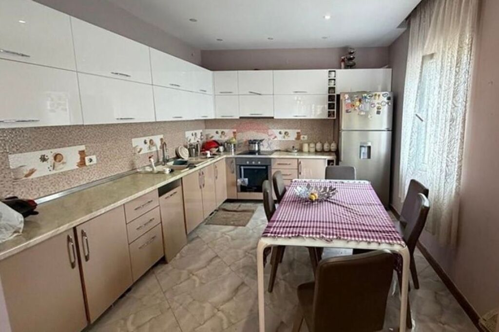 IN VENDITA, APPARTAMENTO 3+1, COMUNE DI PARIGI, TIRANA. ID: 530581007-176