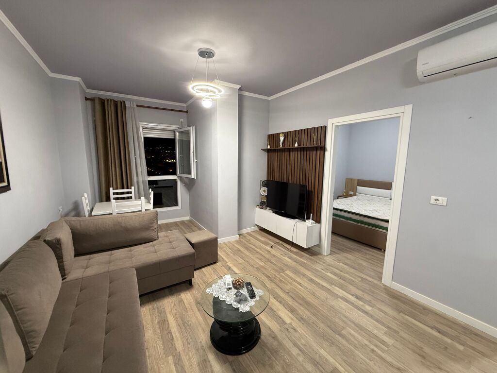 📣 SHITET Apartament 1+1 Me Parking 📍 Prane Zgares "5-Maji" 🛣️ Rruga "5-Maji" ✨