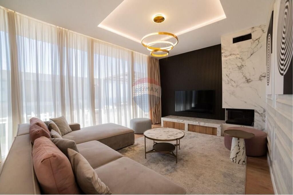 Individual villa with pool Green Coast 1