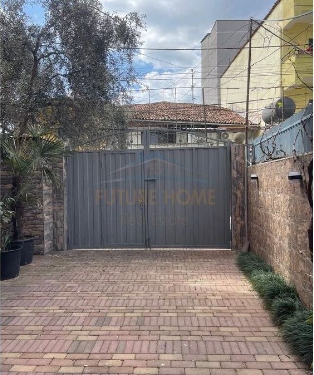 Rent, Apartment 2+1, Red School, Tirana