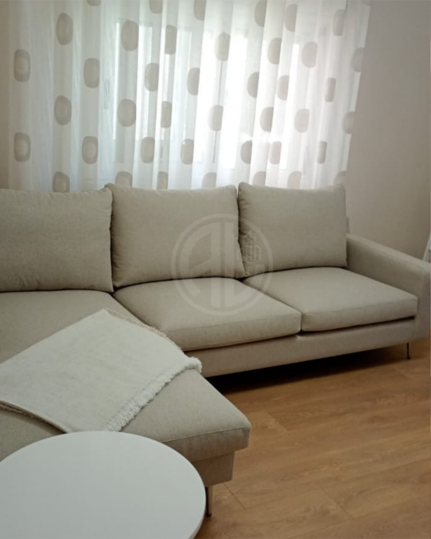 Jepet me qira apartament 2+1 – Zona e Muzeumit, Durrës