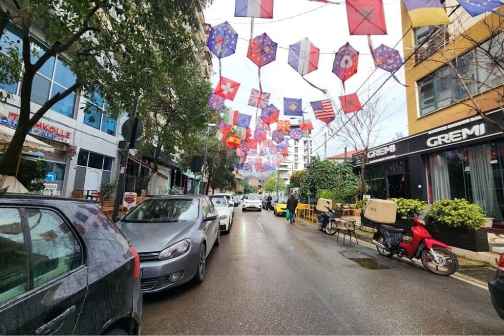 Apartament 3+1+1 Poste P te Rr e Bogdaneve!