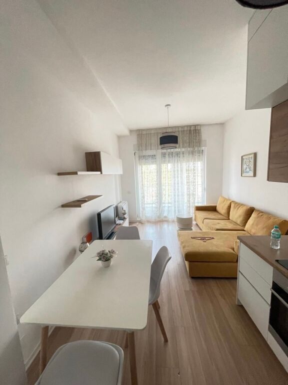 Jepet me qira 1+1 tek Kompleksi Magnet /21Dhjetori 🏷️55.00Leke