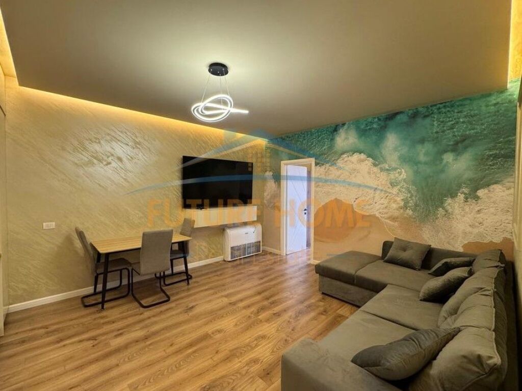 Shitet, Apartament 2+1+2 Poste parkimi, Rose Garden Rezidencë, TEG