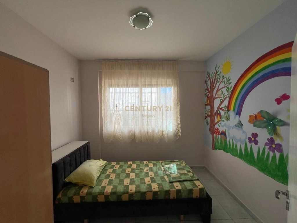 Apartament 3+1+2 Me Qira në Fresku, Tiranë