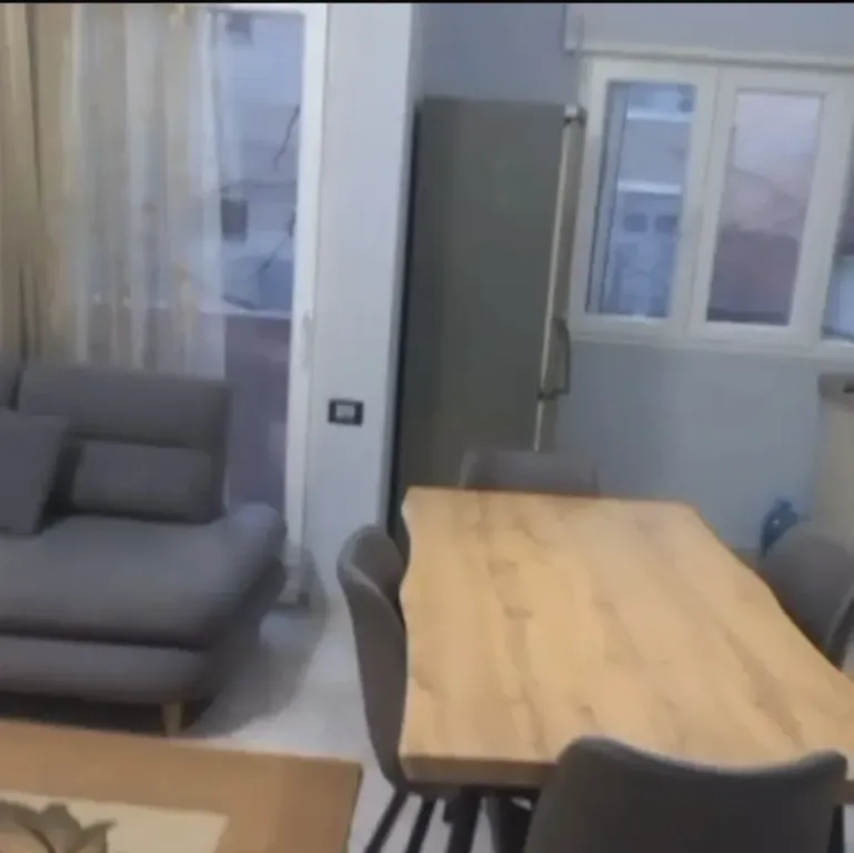Jepet me qera apartament 1+1  40.000 € Fresku