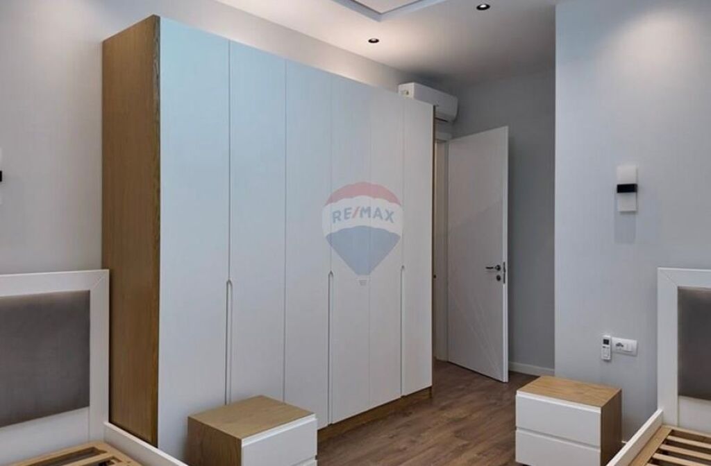 JEPET ME QERA, VILE E BASHKENGJITUR, FRESKU ID:530581008-78