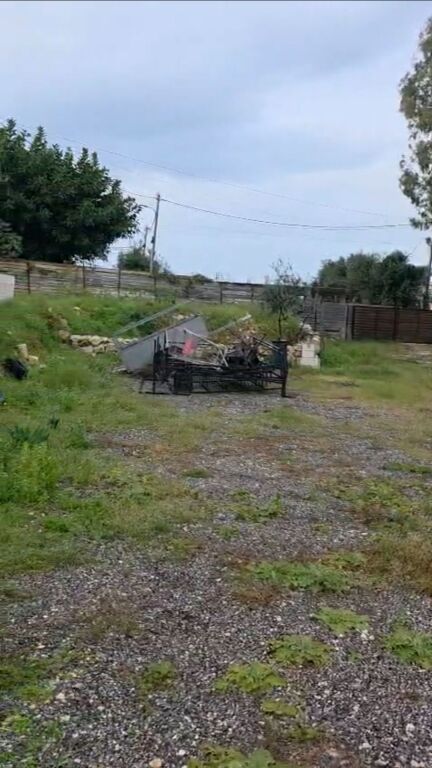 Shitet toke ne Ksamil