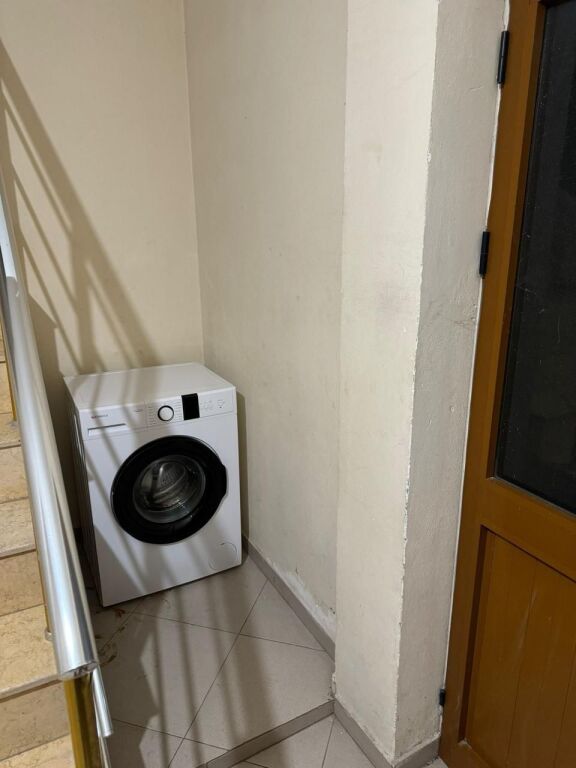 🏡 Jepet  Apartament 2+1 me Qera te ish Stacioni i Trenit, Tiranë