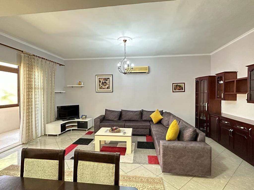 APARTAMENT 1+1 + PARKIM PER QIRA TEK ISH TREGU ELEKTRIK !!