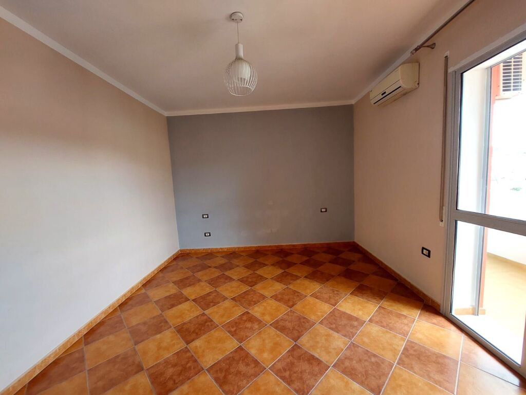 APARTMENT 2+1 FOR SALE IN VLORE NEAR THE LIBRARY