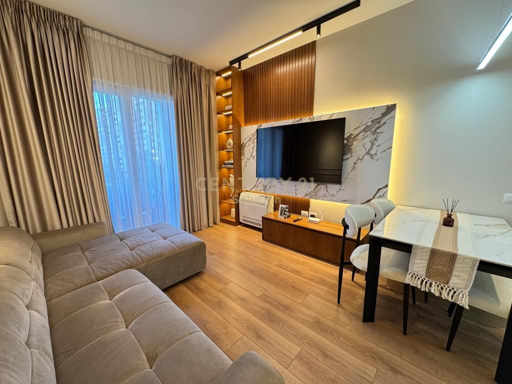 APPARTAMENTO 1+1 IN VENDITA VICINO ALL'EDIFICIO CON FRECCIA !