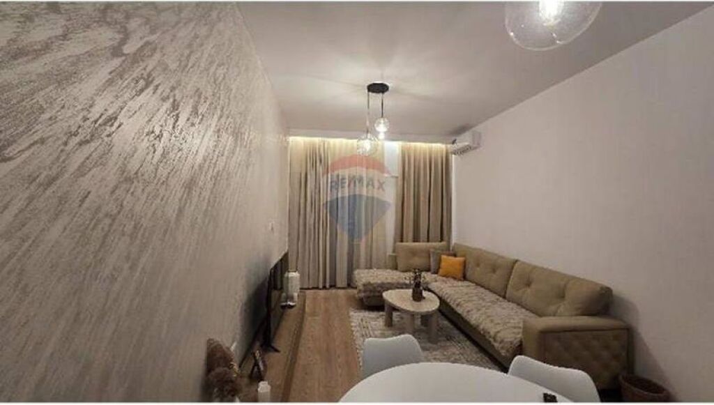 !!!Appartamento - In Affitto - Piazza Skënderbej, Tirana!!!