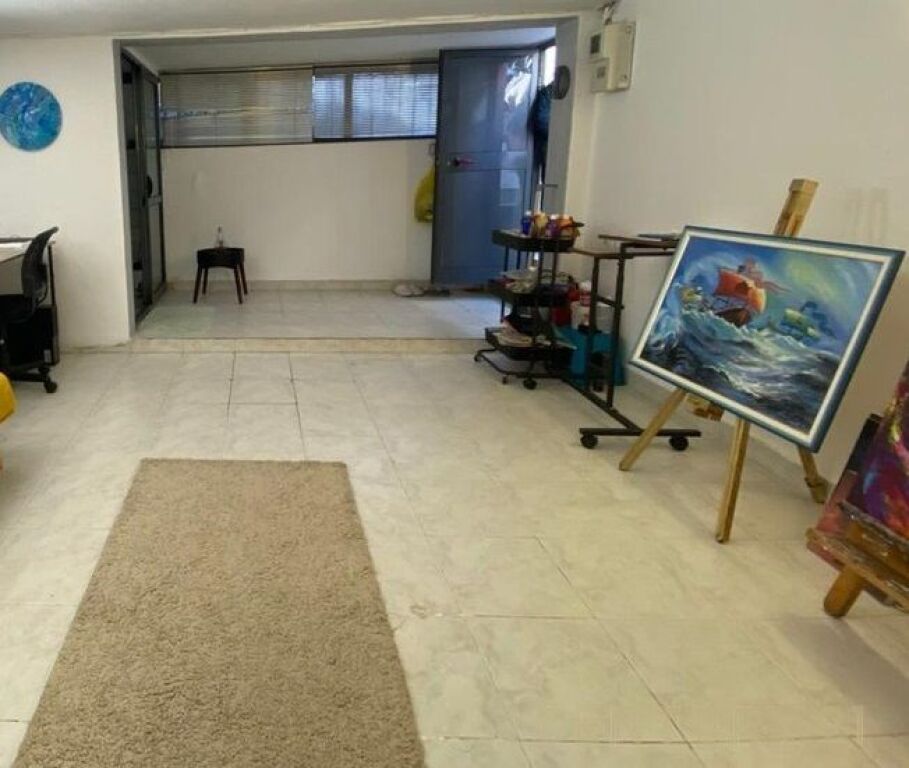 PRANE STADIUMIT DINAMO JAPIM ME QIRA AMBIENT PER ZYRA 350 € /Muaj