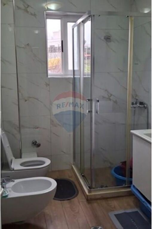 !!!Apartament - Për Qira - Rruga e Elbasanit, Tiranë!!!