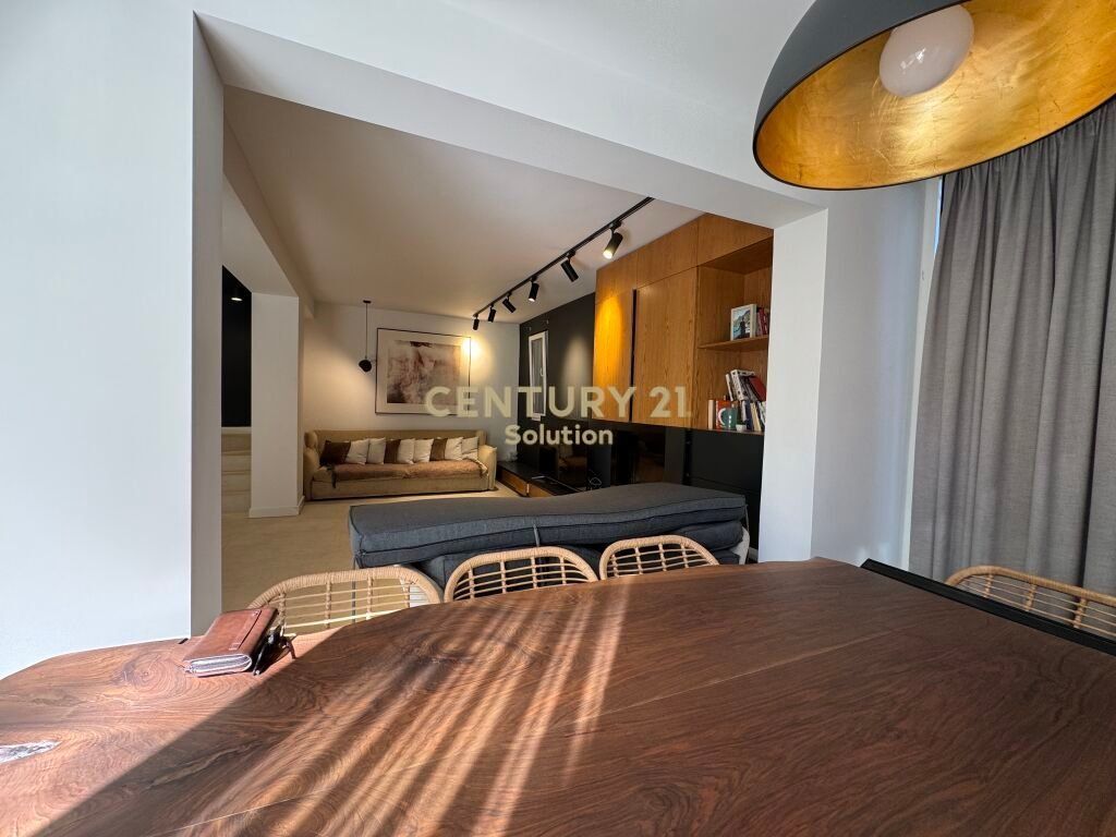 SHITET VILE NE QERRET!
