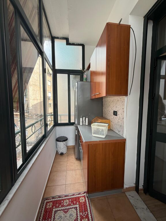🏠JEPET ME QIRA Apartament 1+1 📍Rruga e Durresit 💶Cmimi: 700€