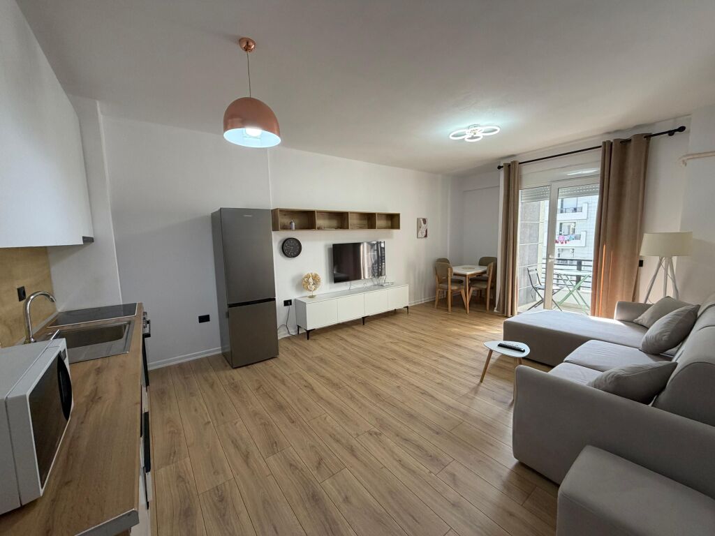 📣 QERA Apartament 2+1 Me 2 Tualete 📍 Ish Parku i Autobuzeve 🛣️ Rruga "Ndre Mjeda" ✨