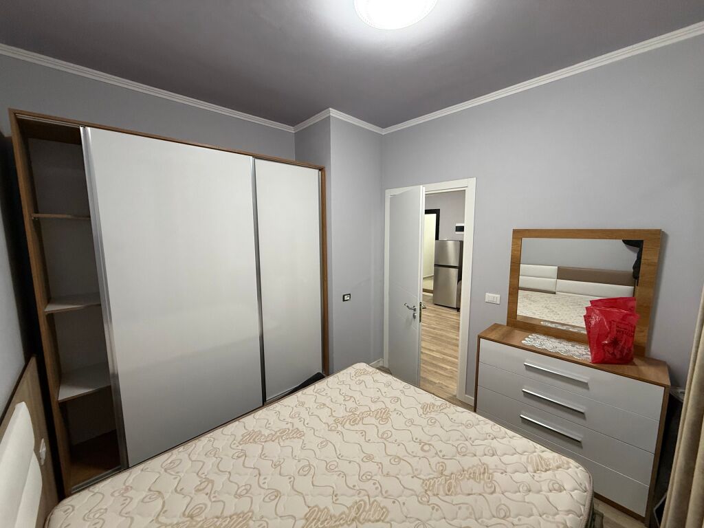 📣 SHITET Apartament 1+1 Me Parking 📍 Prane Zgares "5-Maji" 🛣️ Rruga "5-Maji" ✨