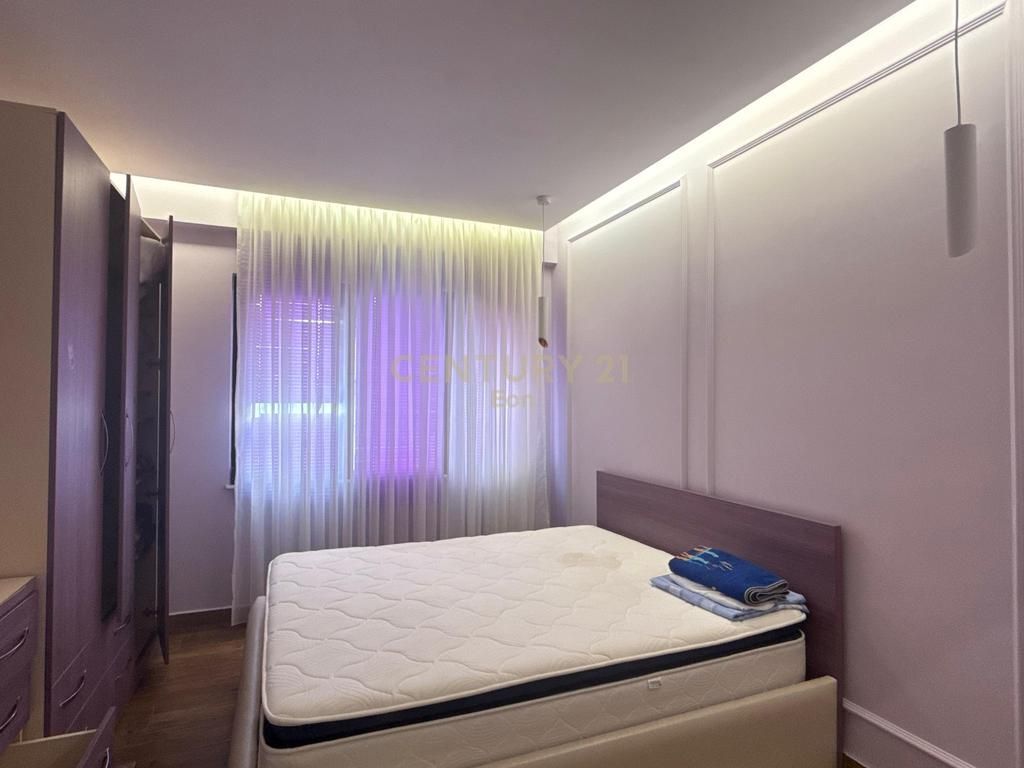 SHITET APARTAMENT 2+1+2 ME PAMJE DETI, VILA E ZOGUT DURRES !