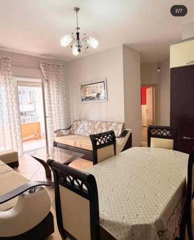 Jepet apartament 1+1 per qera ne plazh iliria!!!