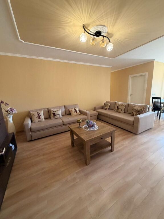 Shitet Apartament 3+1+2 - Ish Fabrika e Bukës, Durrës