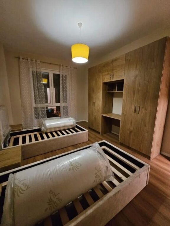 🏡 APARTAMENT 2+1 ME QERA – 5 MAJI