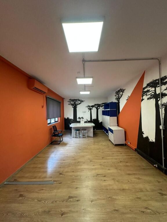 AMBIENTE UFFICIO IN AFFITTO A BLLOK