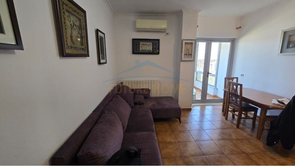 Qera , Apartament 1+1 , Pallati me shigjeta