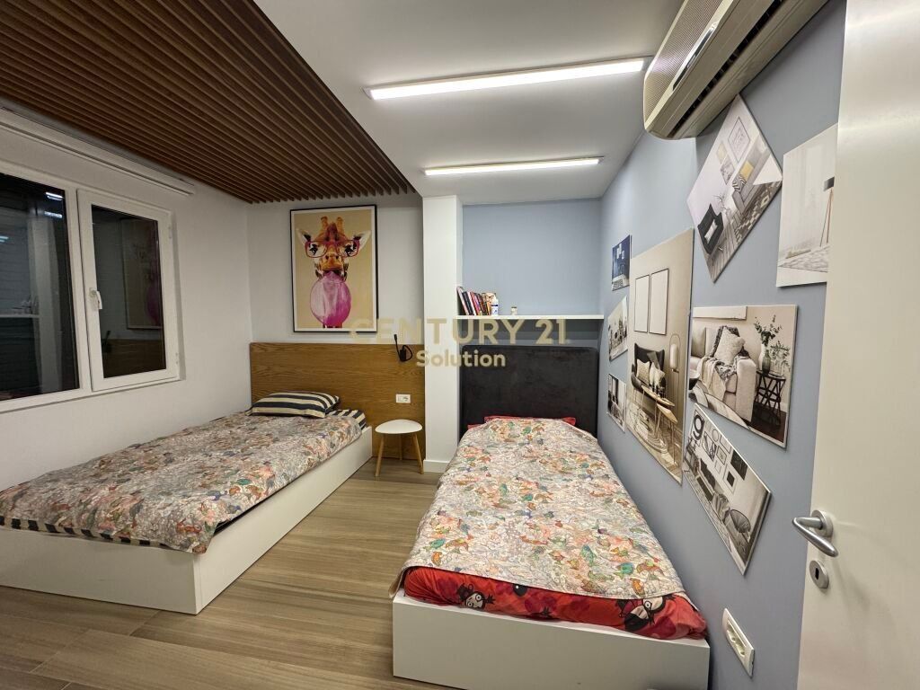 SHITET VILE NE QERRET!
