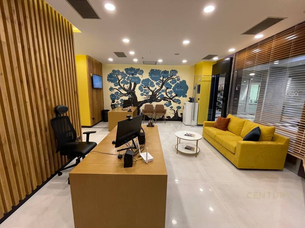 Ambient komercial 40m2 ne Qendren Tregtare ETC!!