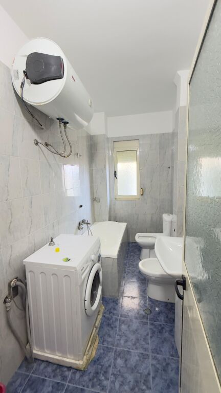 Jepet me qira apartament 2+1+2+2 ne Plazh