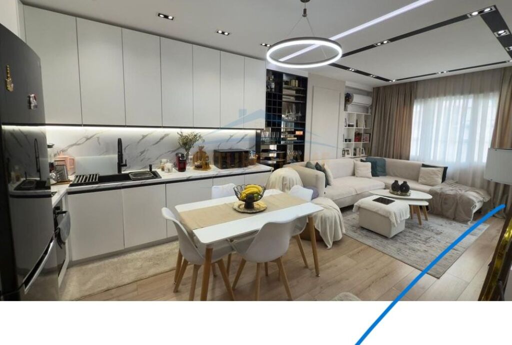 Shitet, Apartament 1+1, Unaza e Re.