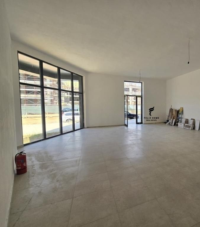 ZYRE ME QERA 84 M2 BULEVARDI I RI 90.000 LEKE FH-66312