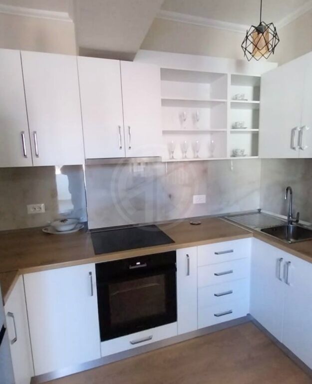 Apartament me qira 2+1 – Muzeumi Durrës