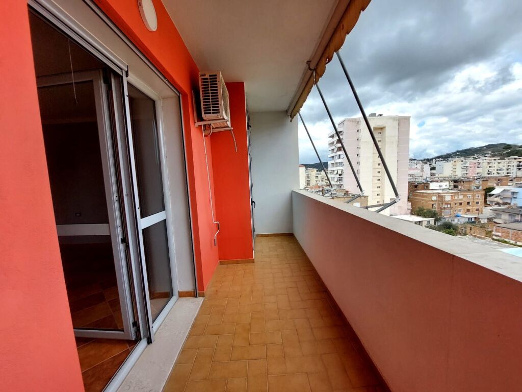 APARTMENT 2+1 FOR SALE IN VLORE NEAR THE LIBRARY