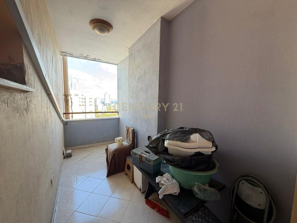 Shitet Apartament 2+1+2 me Pamje Deti ne Vollga, Durrës !