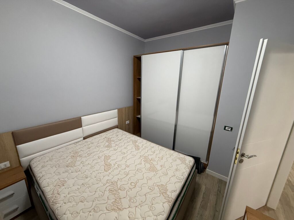 📣 SHITET Apartament 1+1 Me Parking 📍 Prane Zgares "5-Maji" 🛣️ Rruga "5-Maji" ✨