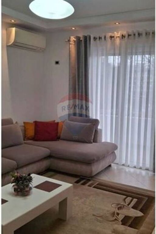 !!!Apartament - Për Qira - Rruga e Elbasanit, Tiranë!!!