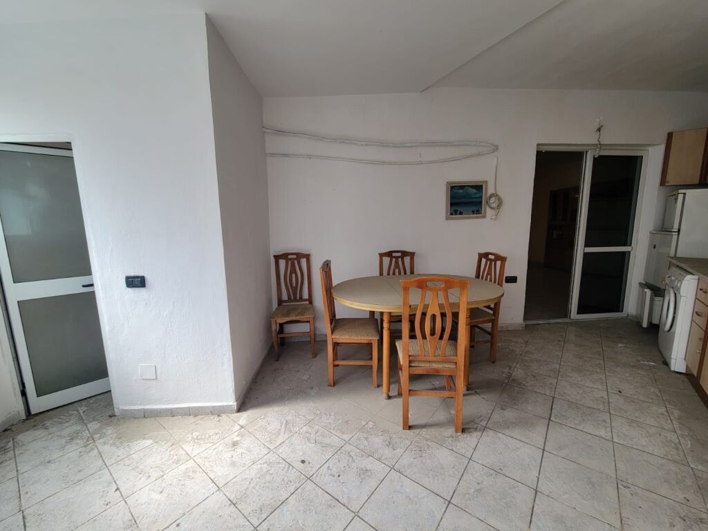 Apartament 2+1+2 per shitje Komuna e Parisit