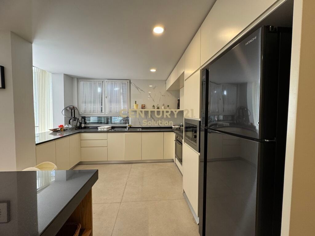 SHITET VILE NE QERRET!
