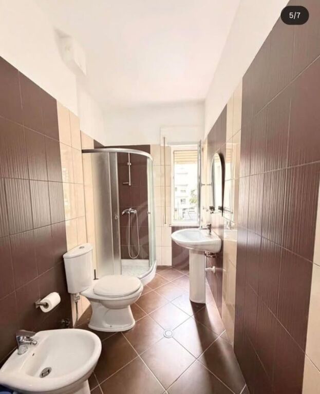 Jepet apartament 1+1 per qera ne plazh iliria!!!