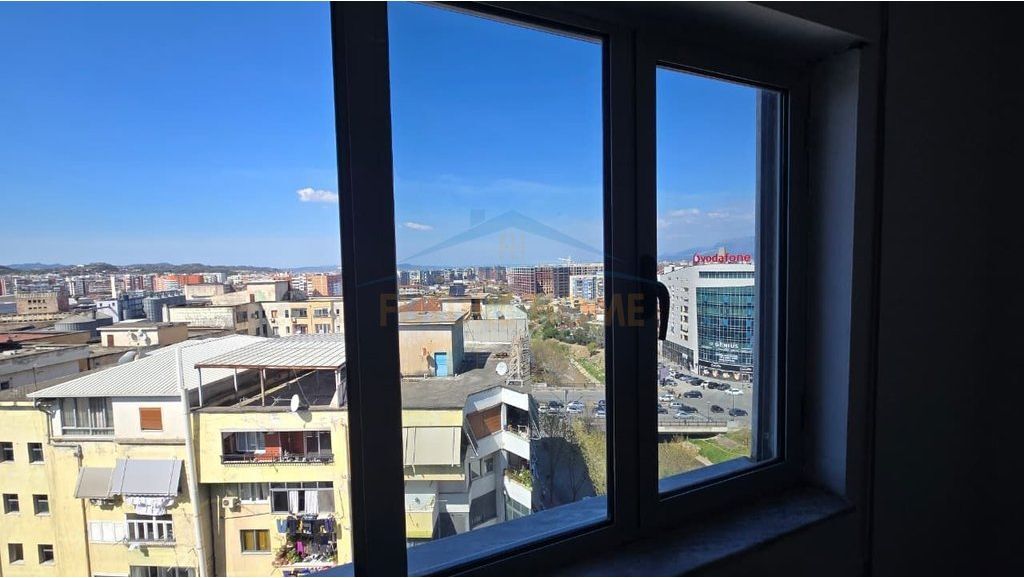 Qera , Apartament 1+1 , Pallati me shigjeta