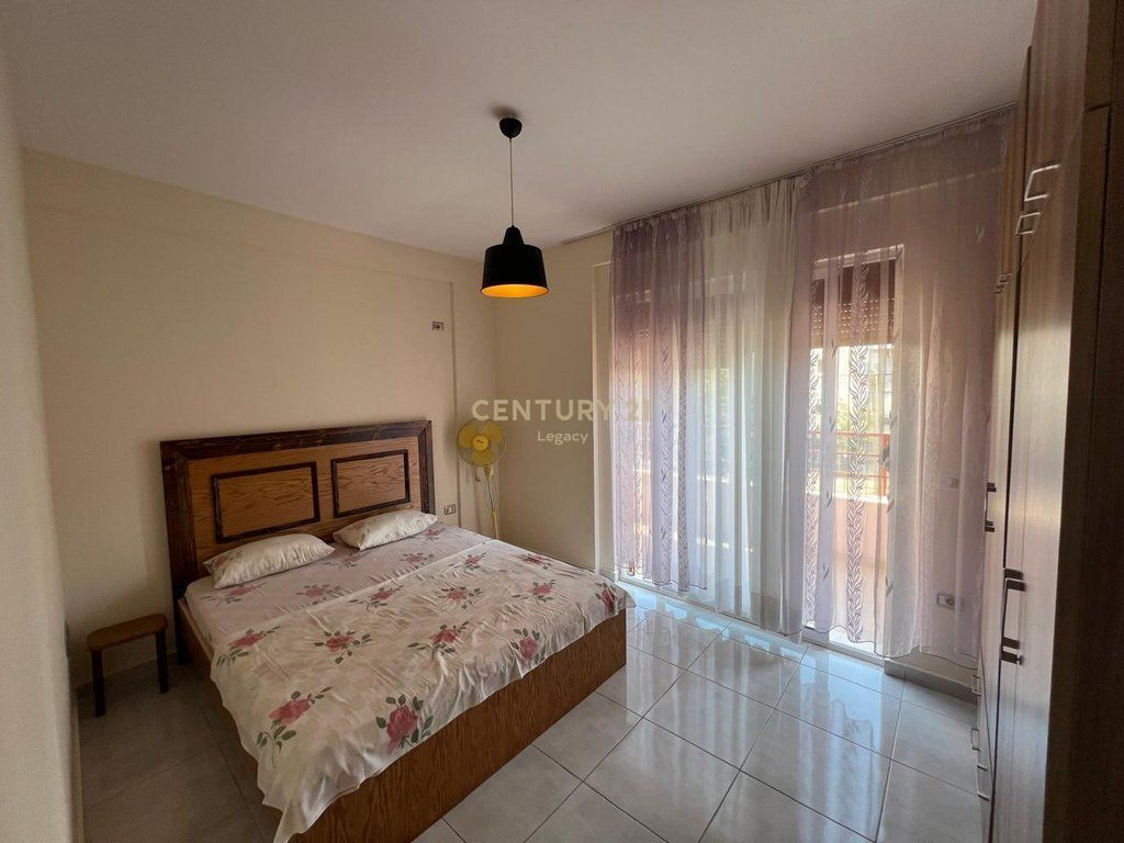 Apartament 3+1+2 Me Qira në Fresku, Tiranë